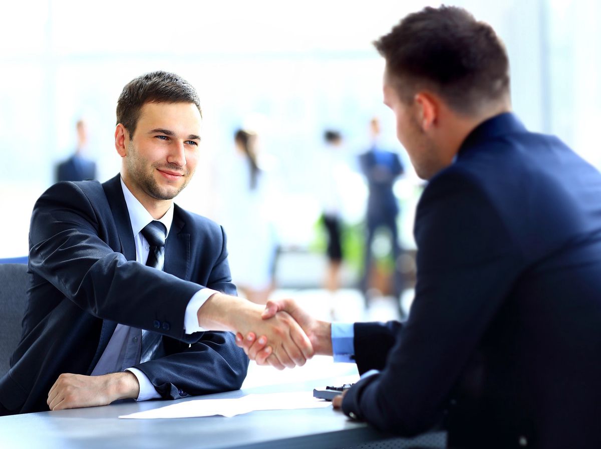 التوظيف الذكي: كيف تختار أفضل المرشحين باستخدام الأنظمة السحابية لإدارة الموارد البشرية؟